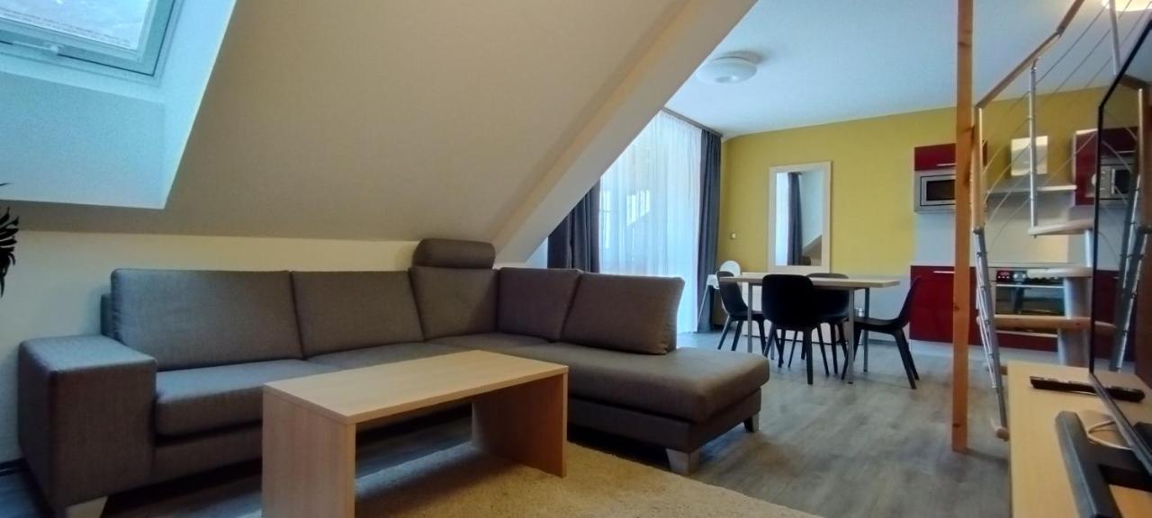 Jbx Resort Hotel Albatros Přední Výtoň المظهر الخارجي الصورة