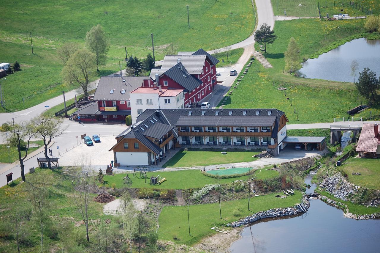 Jbx Resort Hotel Albatros Přední Výtoň المظهر الخارجي الصورة