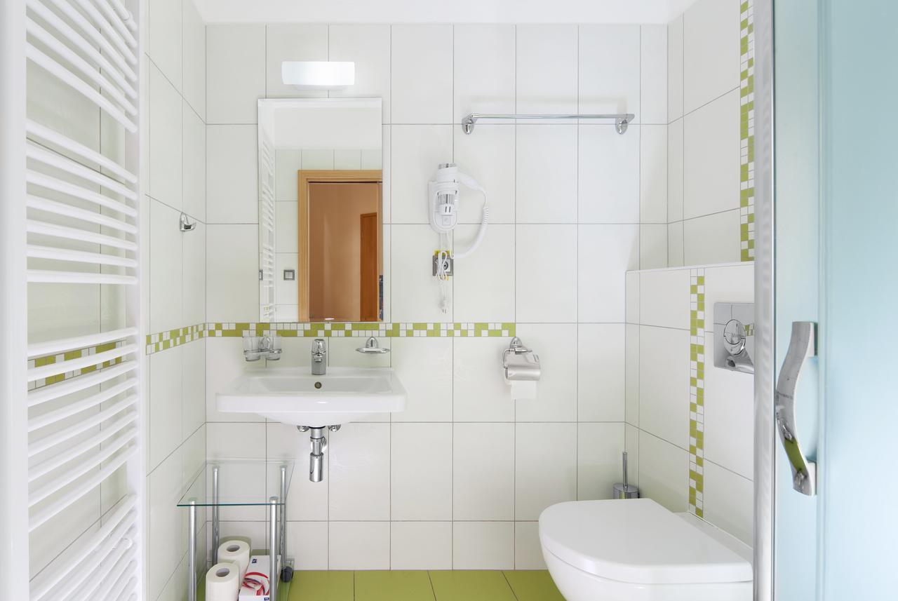 Jbx Resort Hotel Albatros Přední Výtoň المظهر الخارجي الصورة